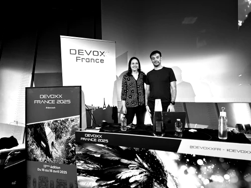 ../assets/images/posts/devoxx-2025-talk.jpeg